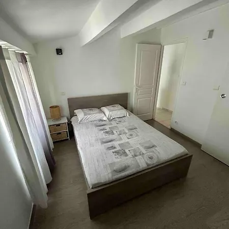 F2 Cosy Centre Apartment *
